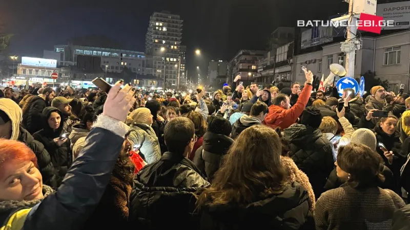 batumshi-saprotesto-aqtsia-6-saatidan-ganakhldeba